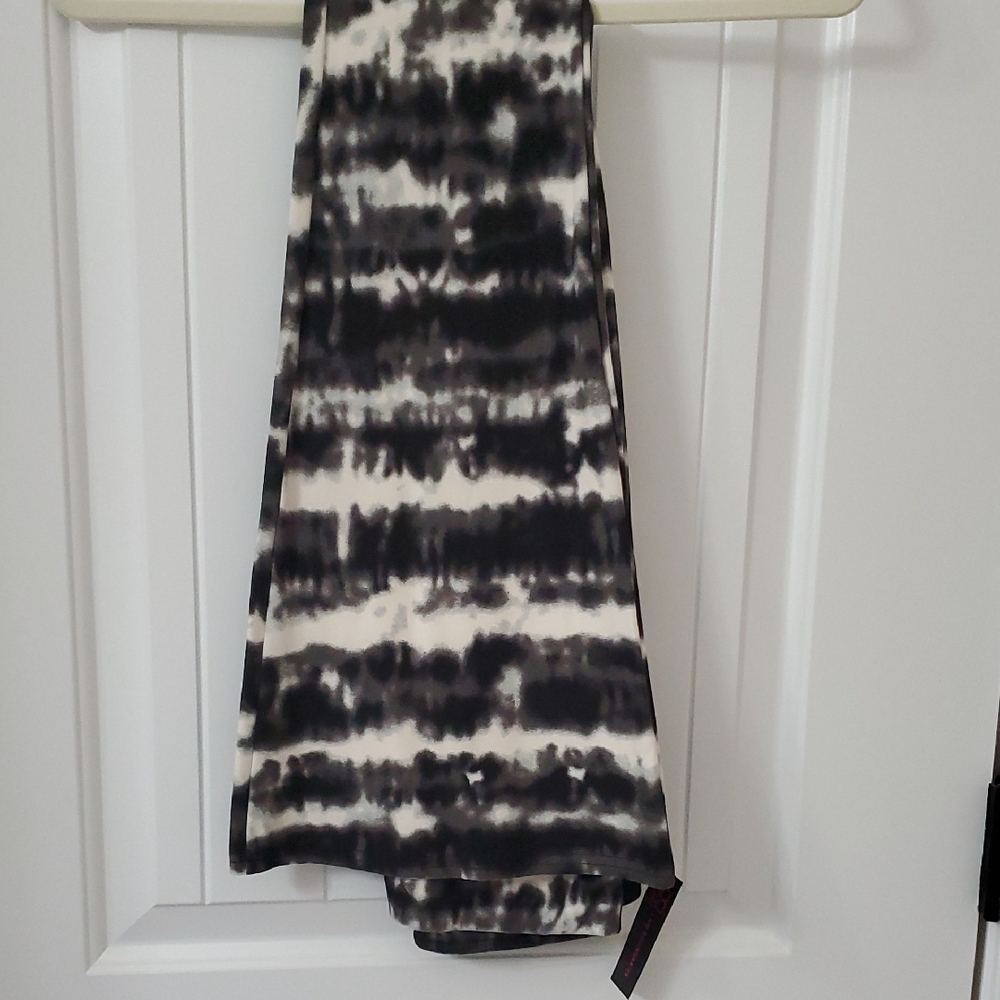 Stylish Black and White Skirt